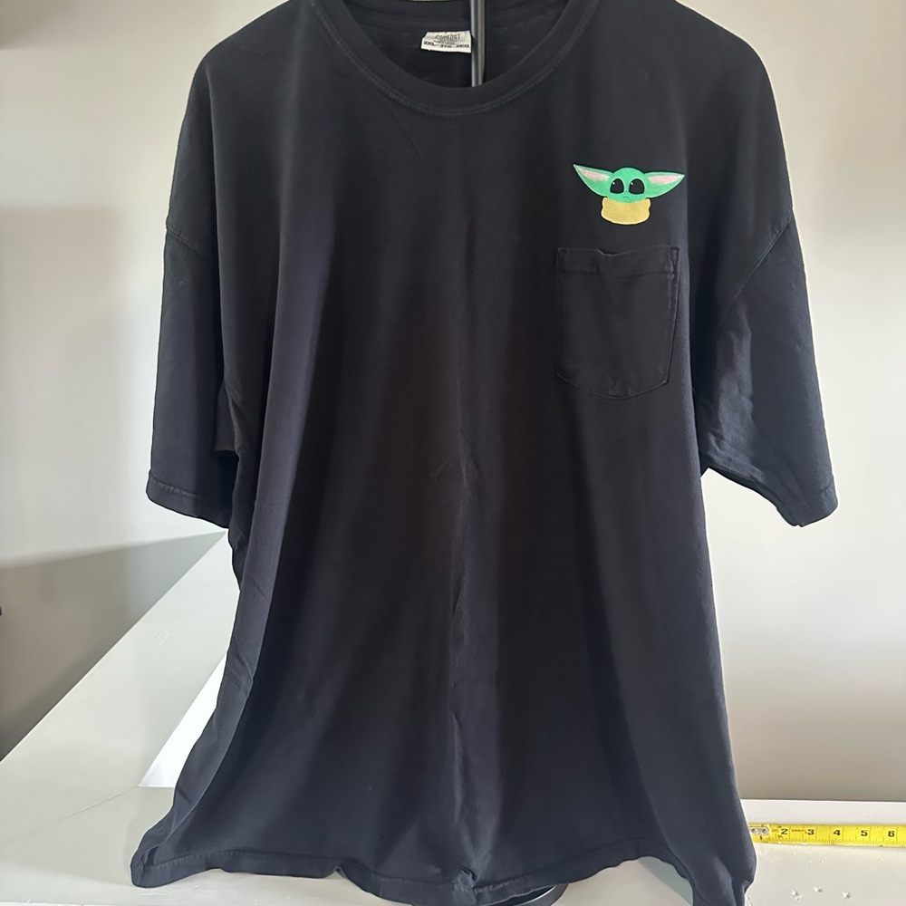 Baby Yoda Pocket T